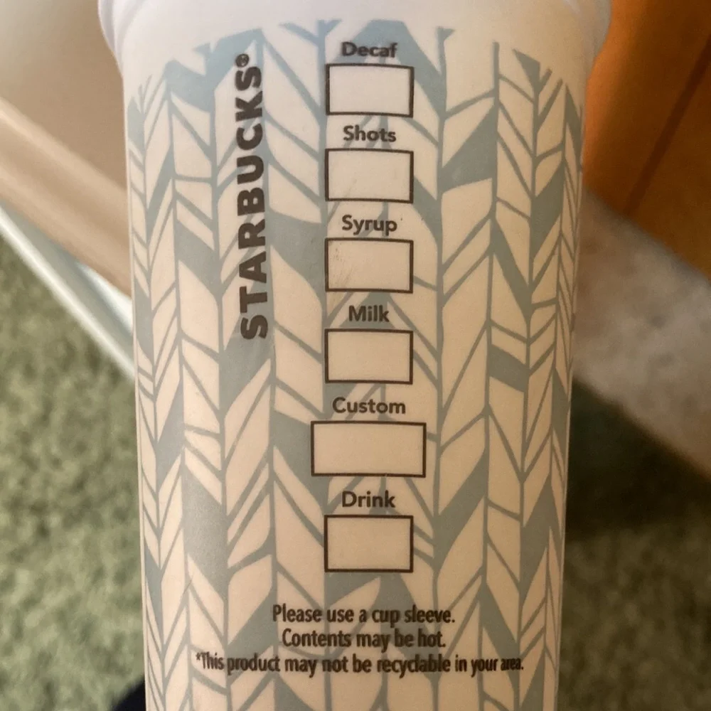 Starbucks Set of Four Reusable To-Go Cups - Picture 5 of 6